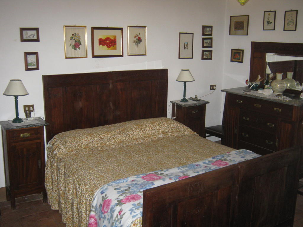Agriturismo Santa Maria Torrita di Siena Oda fotoğraf